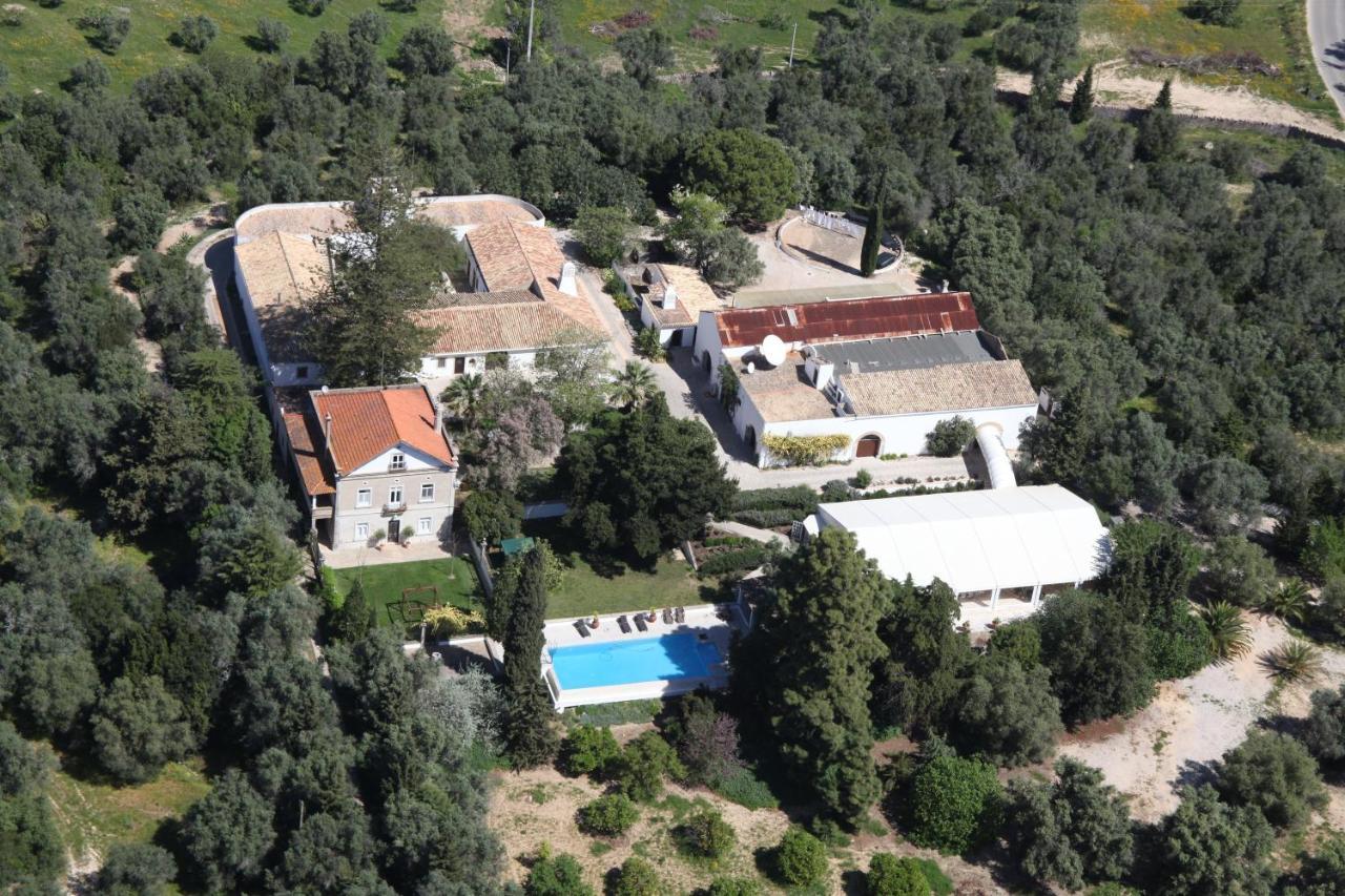 Os Agostos Bed & Breakfast Exterior foto