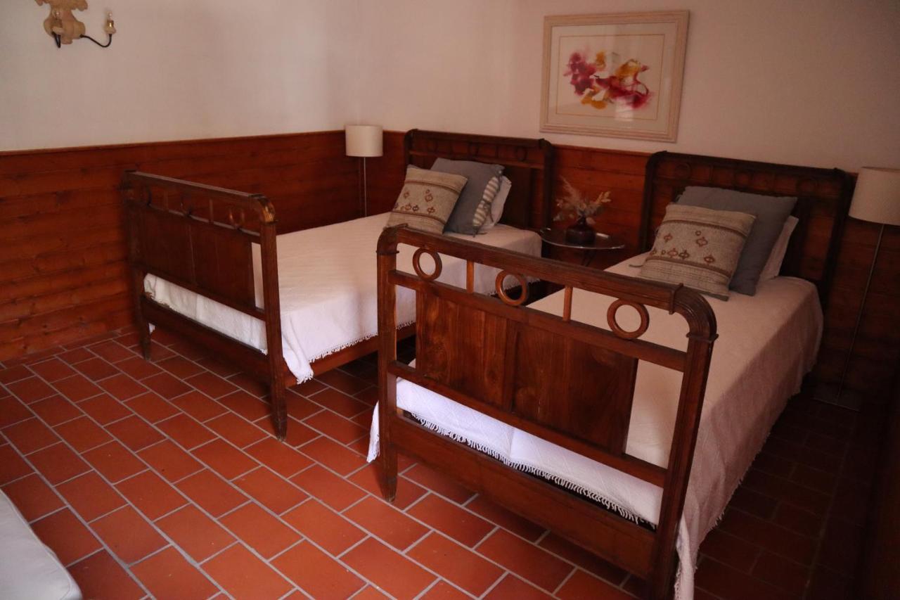 Os Agostos Bed & Breakfast Exterior foto