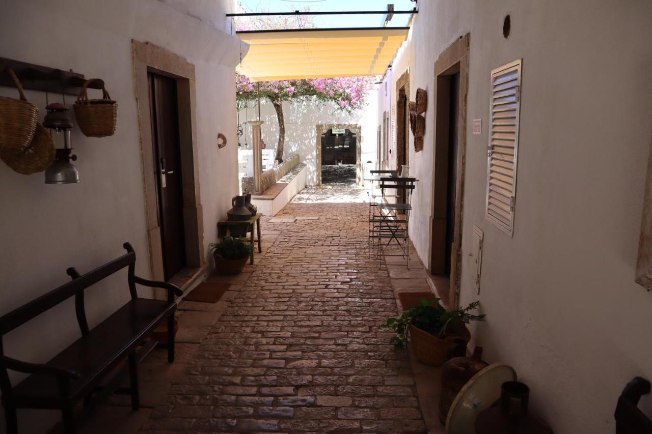 Os Agostos Bed & Breakfast Exterior foto