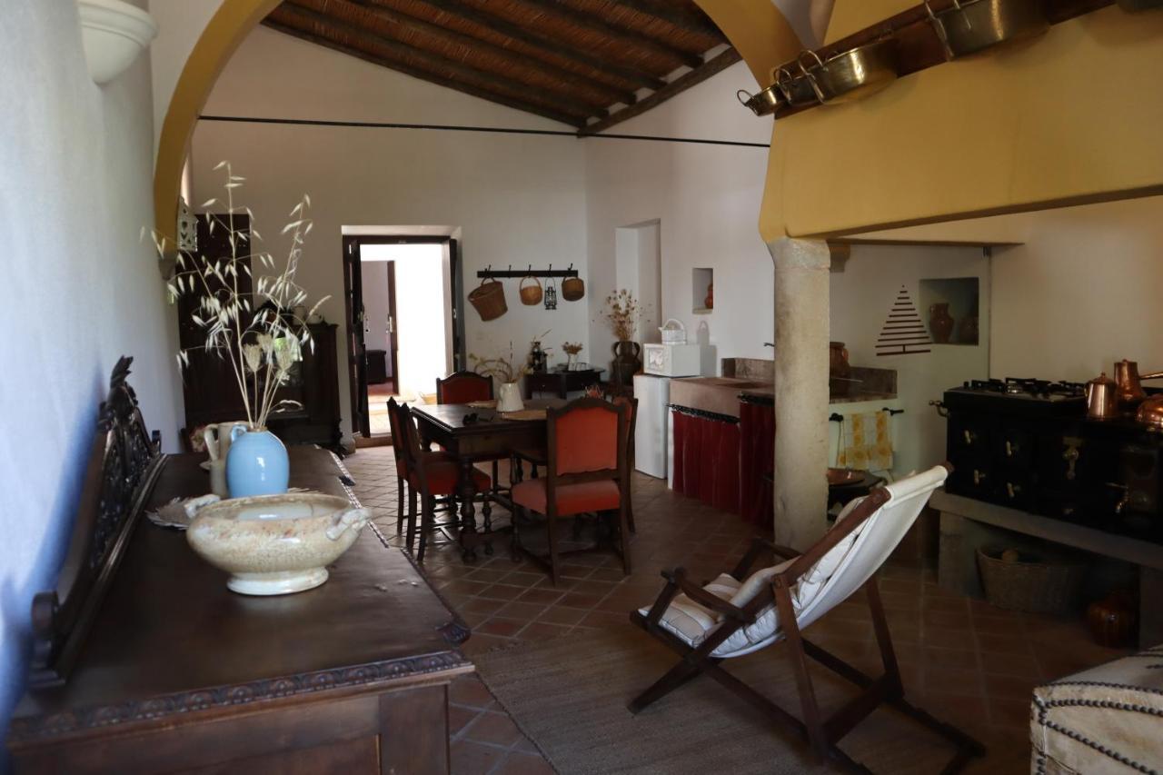 Os Agostos Bed & Breakfast Exterior foto