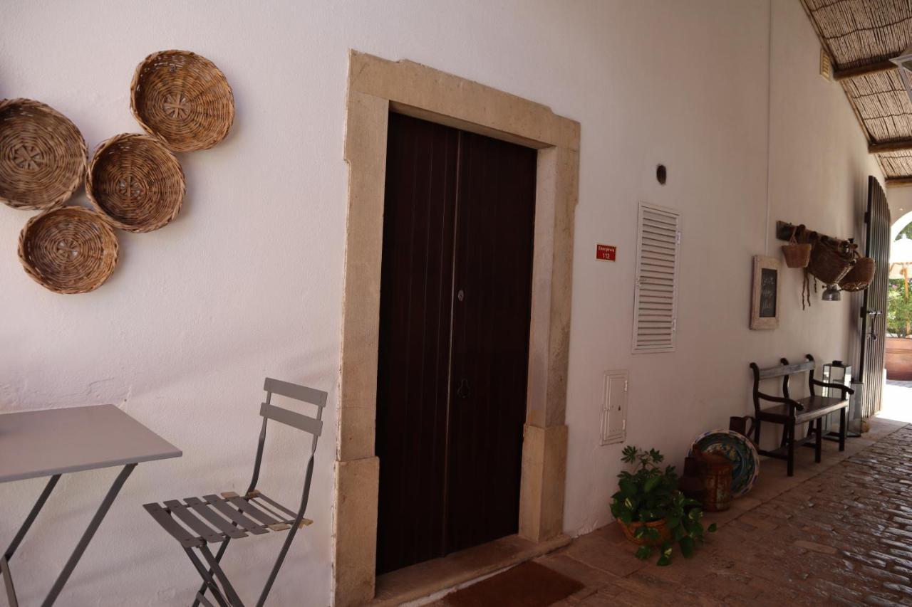 Os Agostos Bed & Breakfast Exterior foto