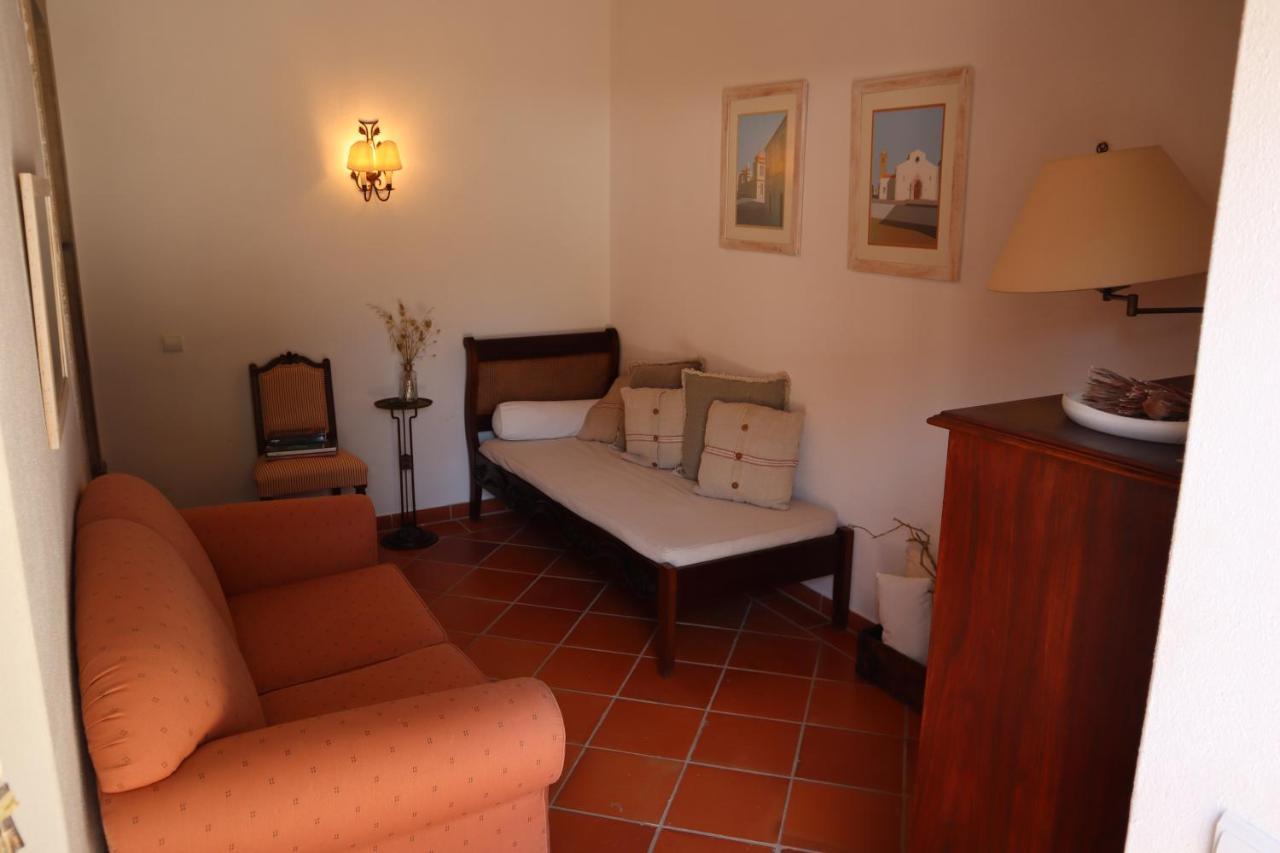 Os Agostos Bed & Breakfast Exterior foto
